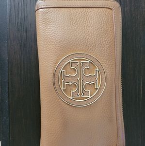 Tory Burch wallet
